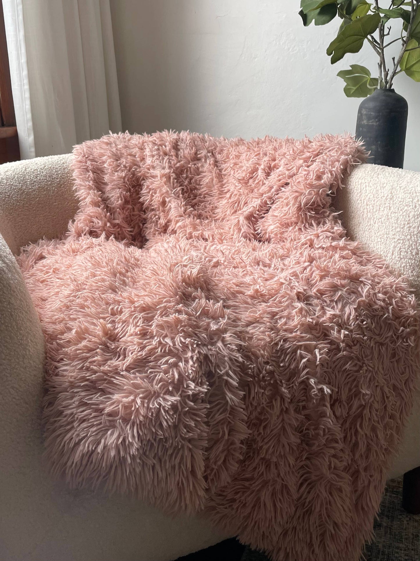 Dreamy Faux Fur Throw - 50"x60"