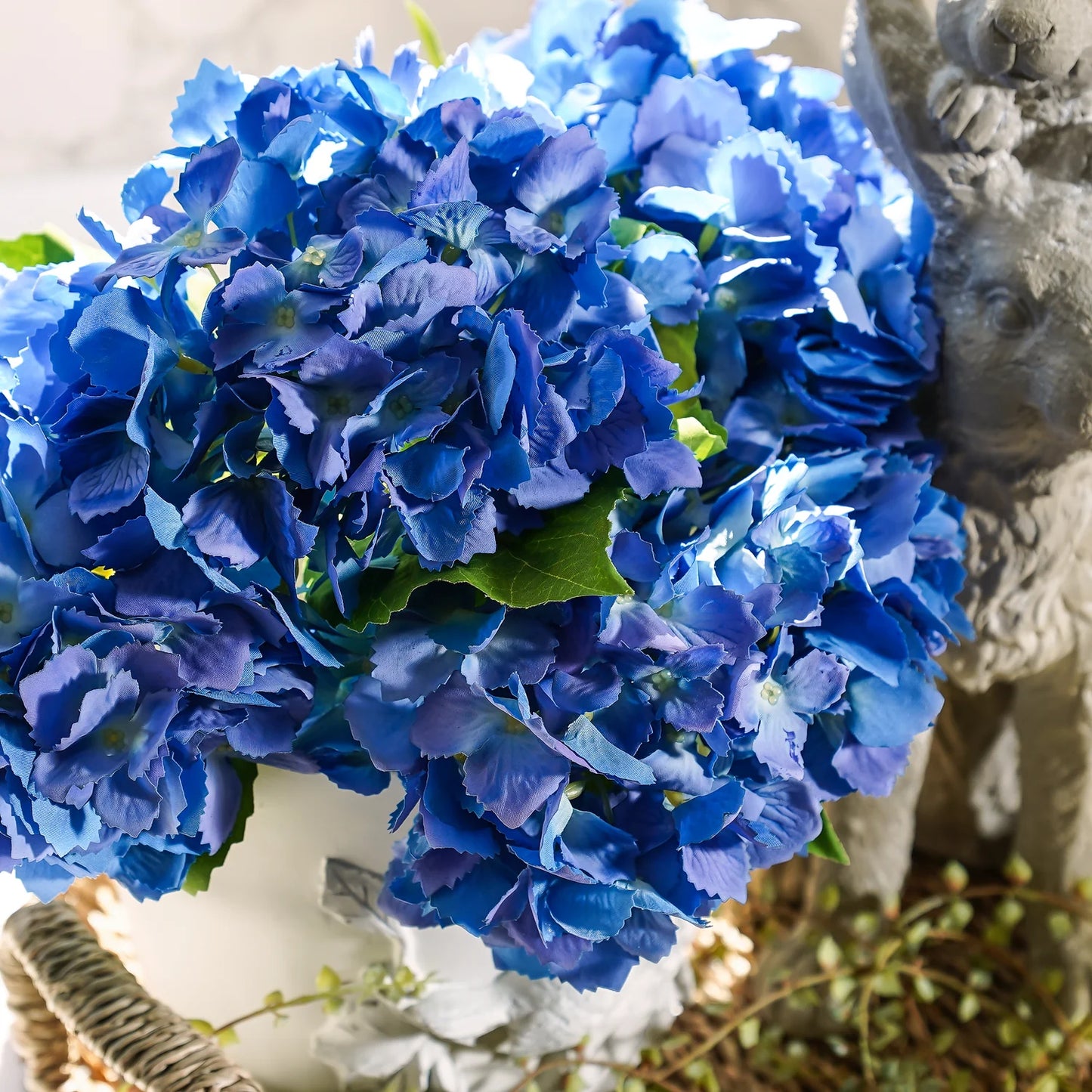 Tiffany Hydrangea in Blue - 20"