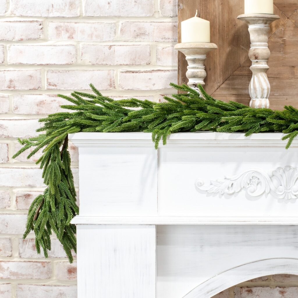 Evergreen Garland - 71"