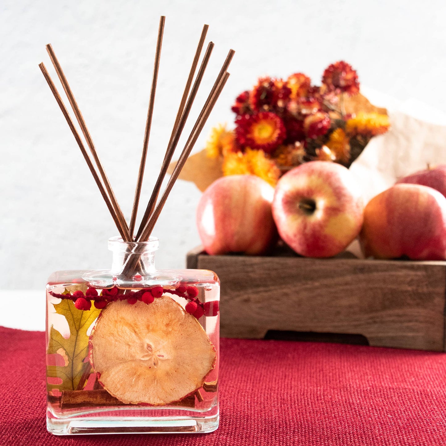 Apple Cider Cinnamon Botanical Reed Diffuser - 7.5floz