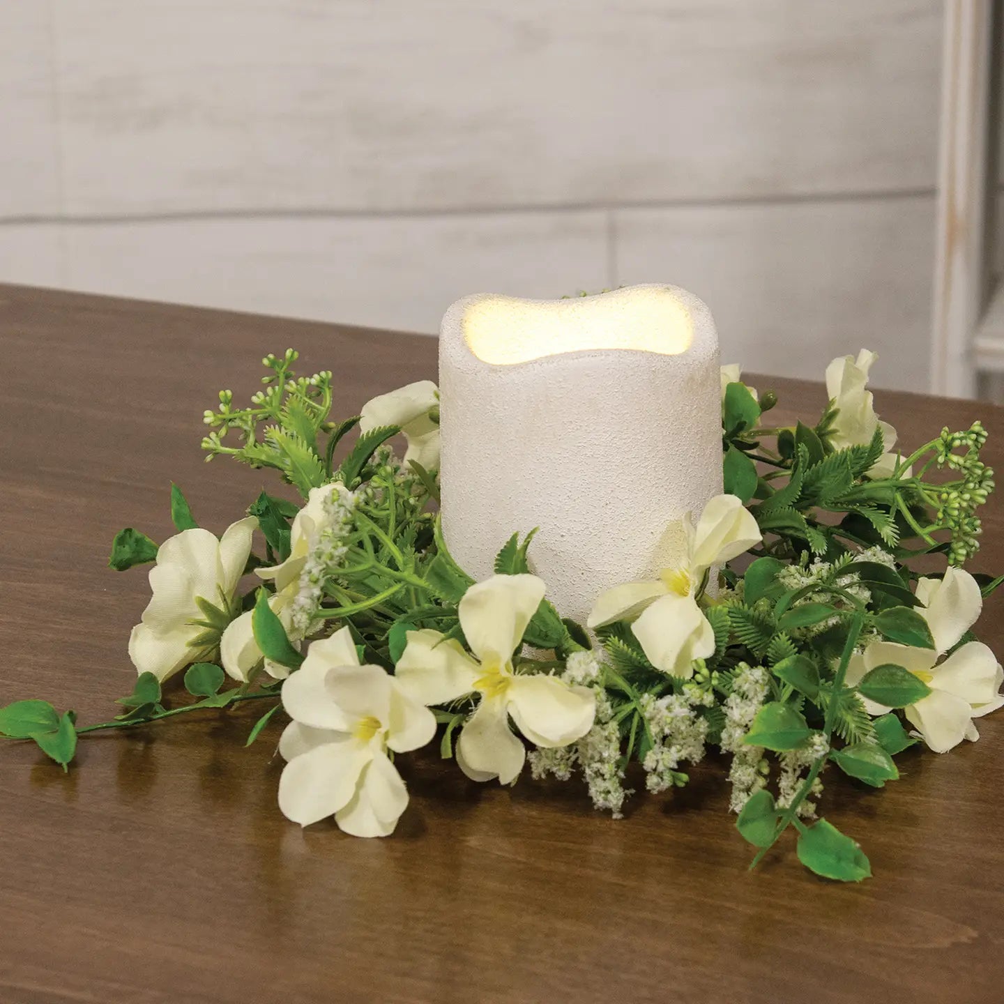 Heavenly Blossoms Candle Ring - 3.5"