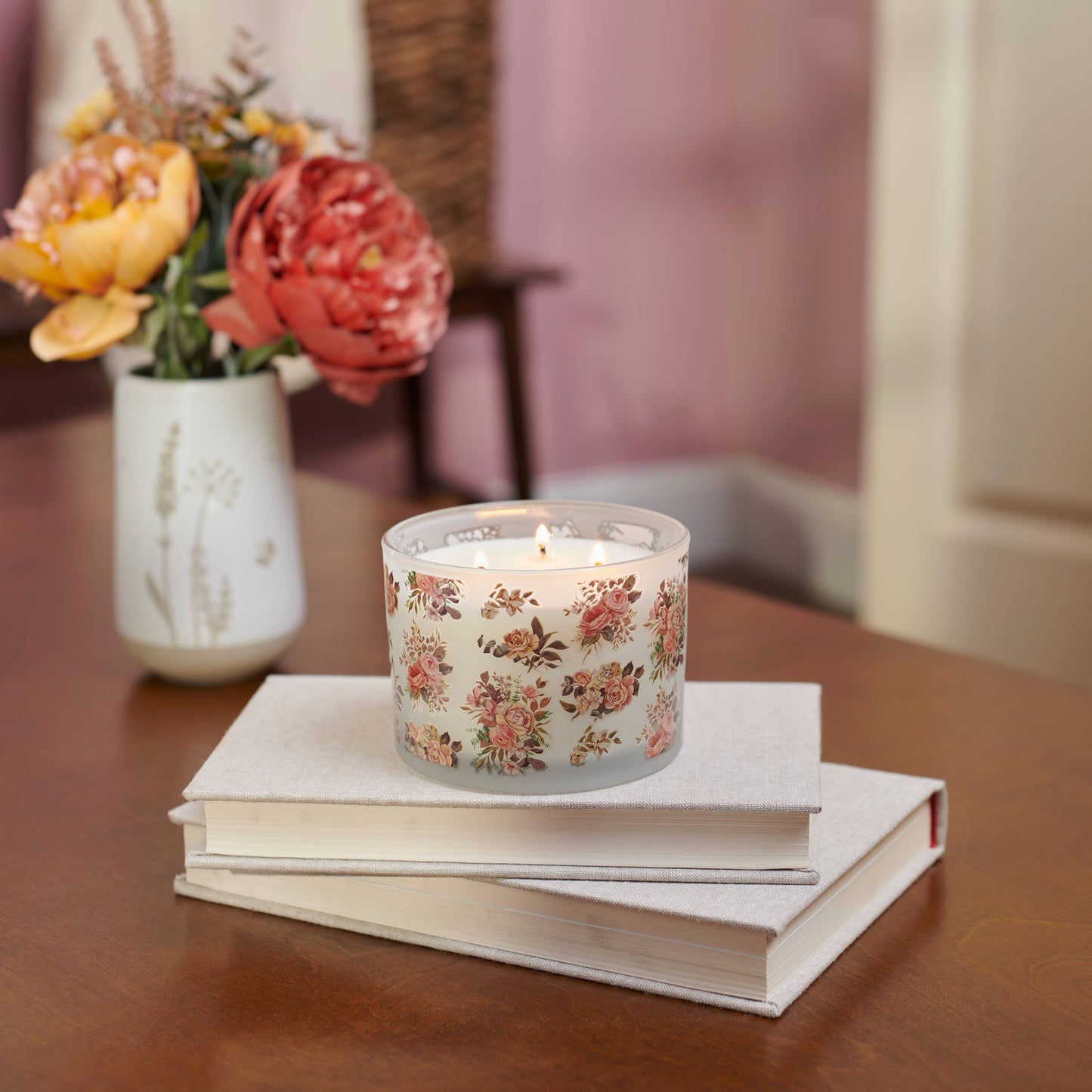 Cabbage Rose Candle - 14oz