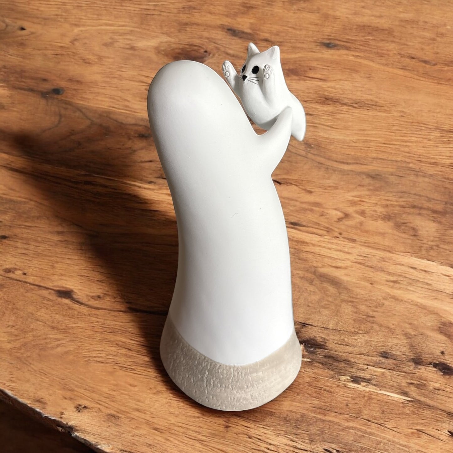 Ghostly Cat Lover - 9.25"