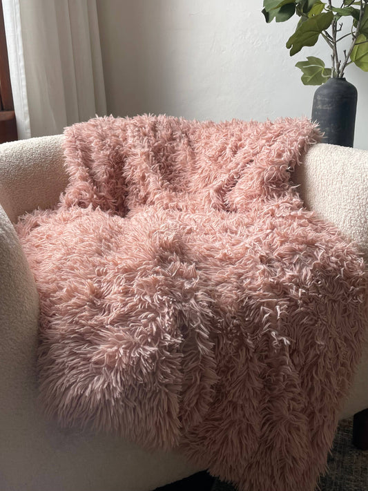 Dreamy Faux Fur Throw - 50"x60"