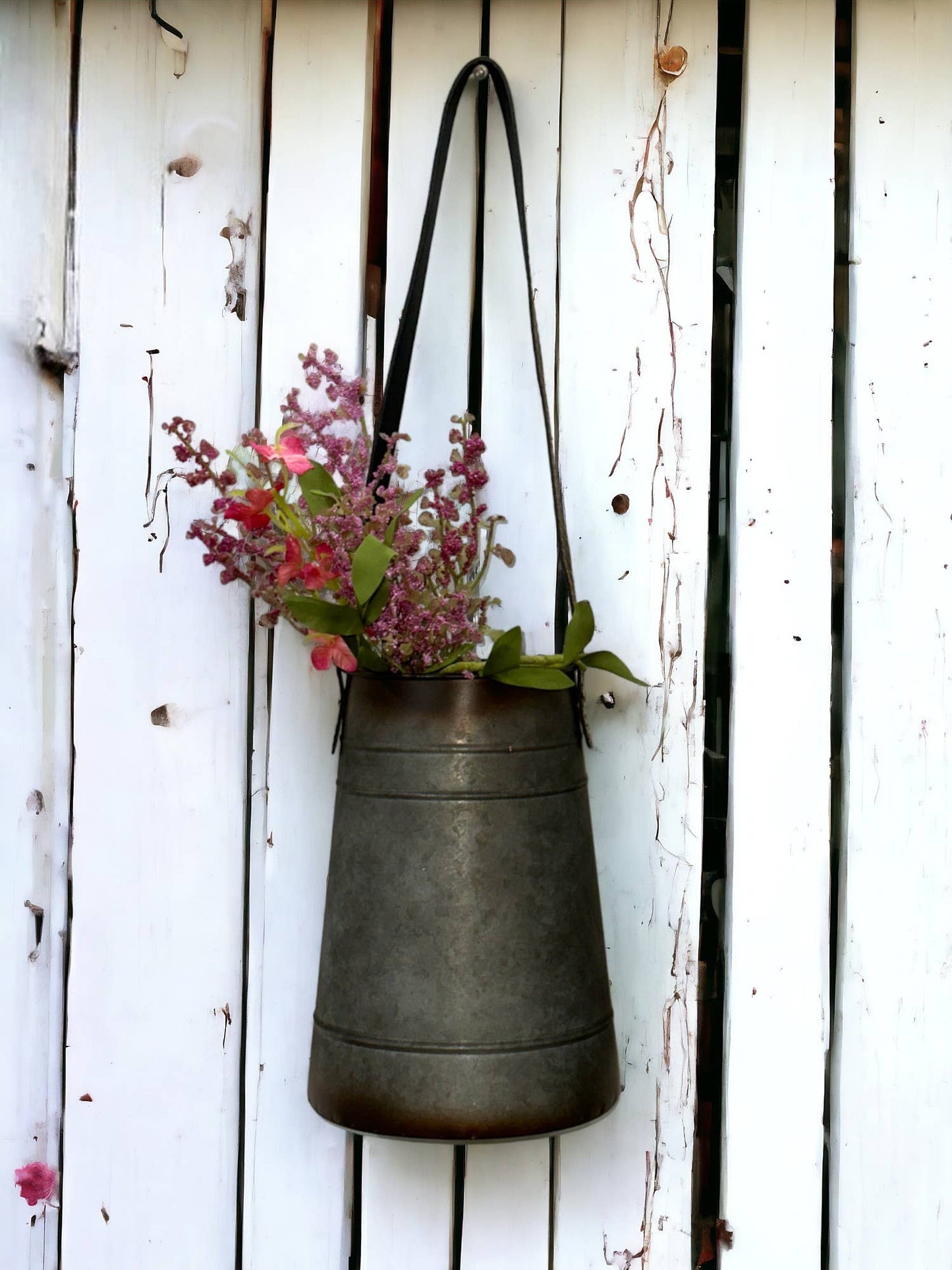 Metal Hanging Flower Holder with Strap