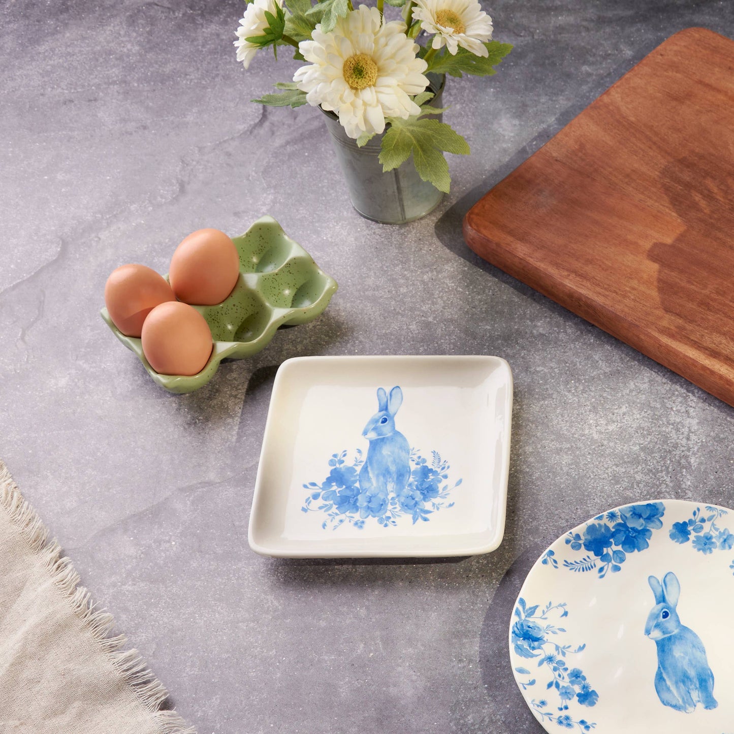 Small Blue Floral Rabbit Plate - 6"x6"