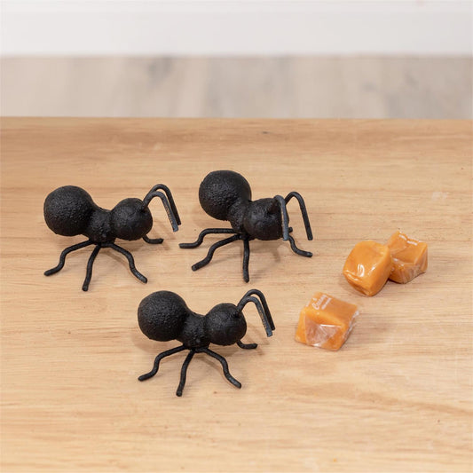Cast Iron Picnic Ant - 2.5"