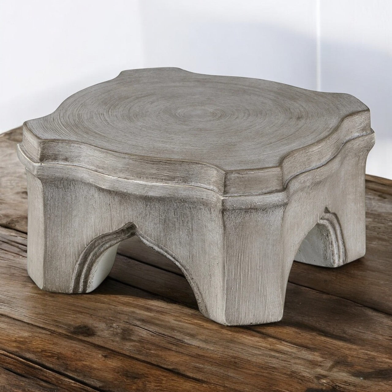 Four-Legged Pedestal - 8"x6"