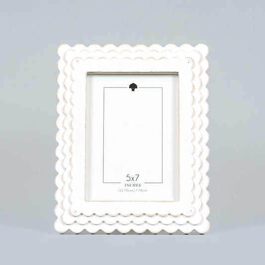 Wood Scalloped Picture Frame - 5”x7”
