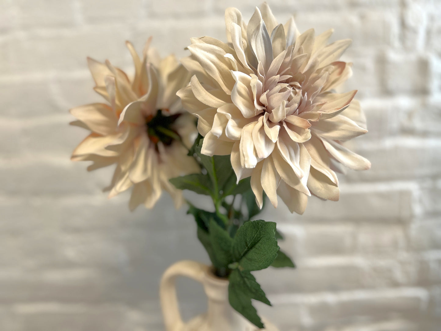 Dahlia Spray - 23"