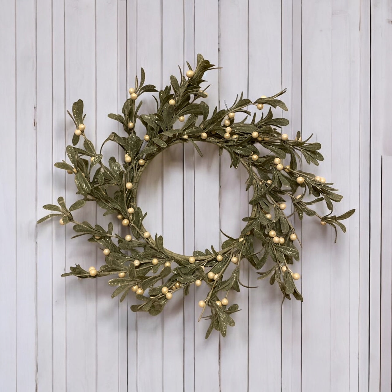 Pearly Wreath - 20"