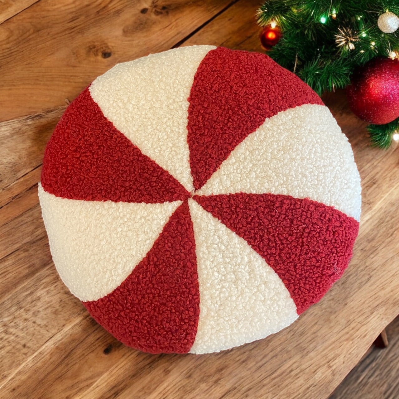 Peppermint Round Pillow - 10"