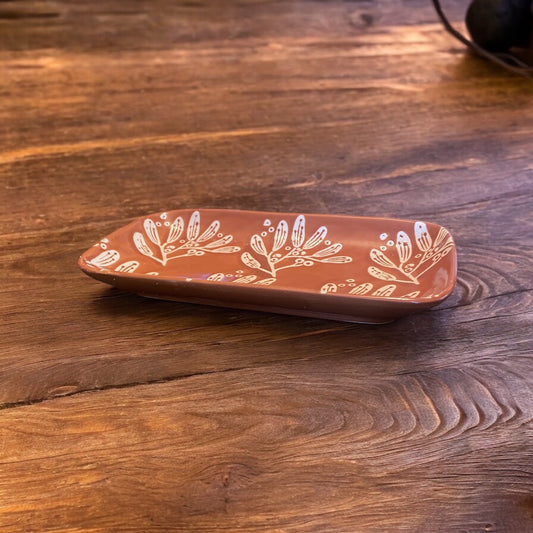 Stoneware Leaf Design Plate