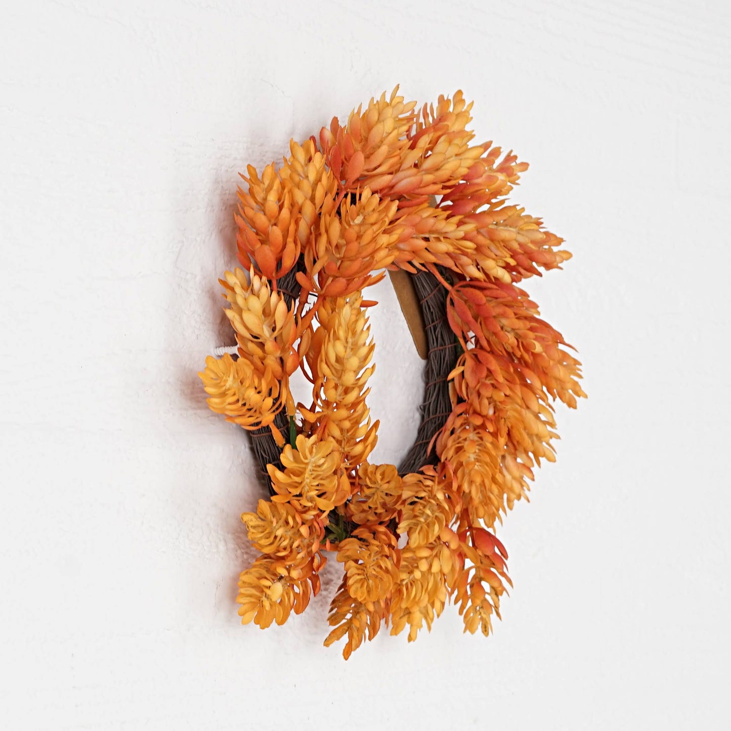 Mixed Orange Hops Wreath - 10"