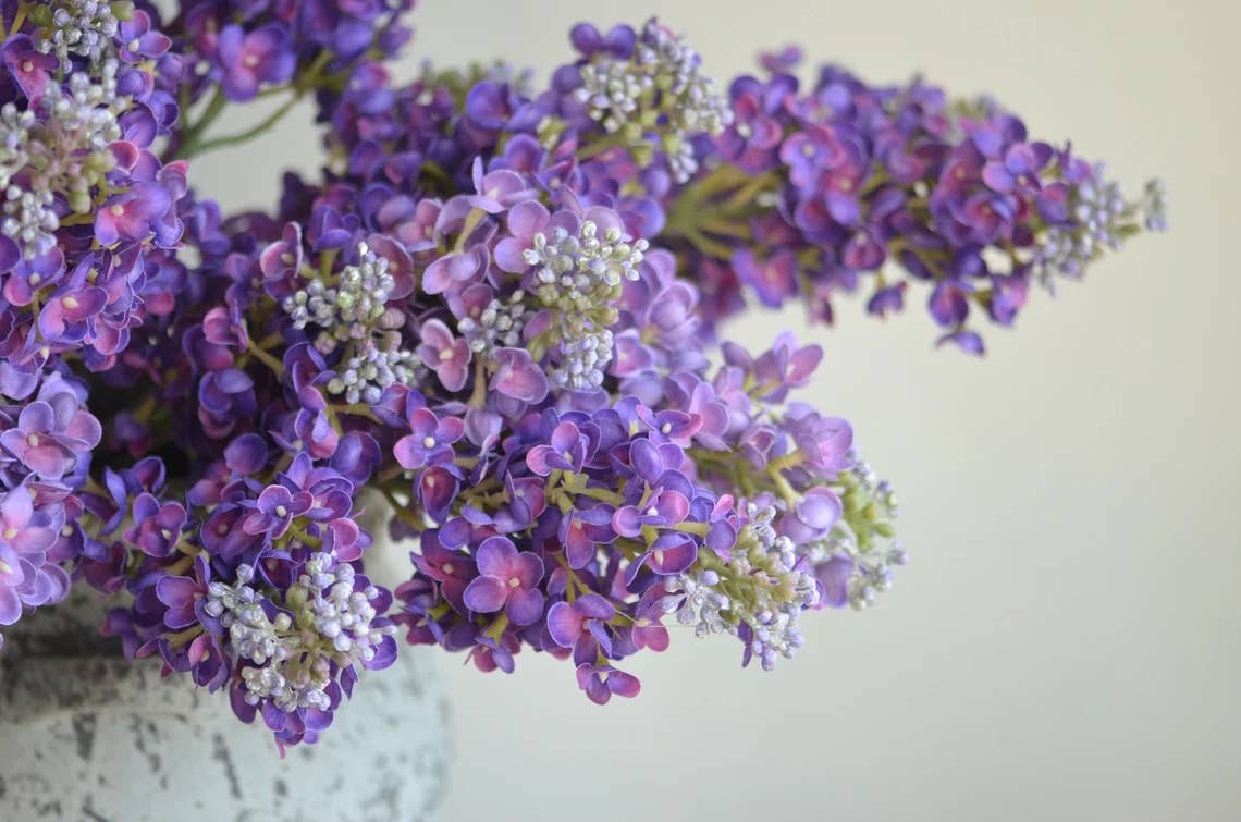 Real Touch Purple Lilac - 25"