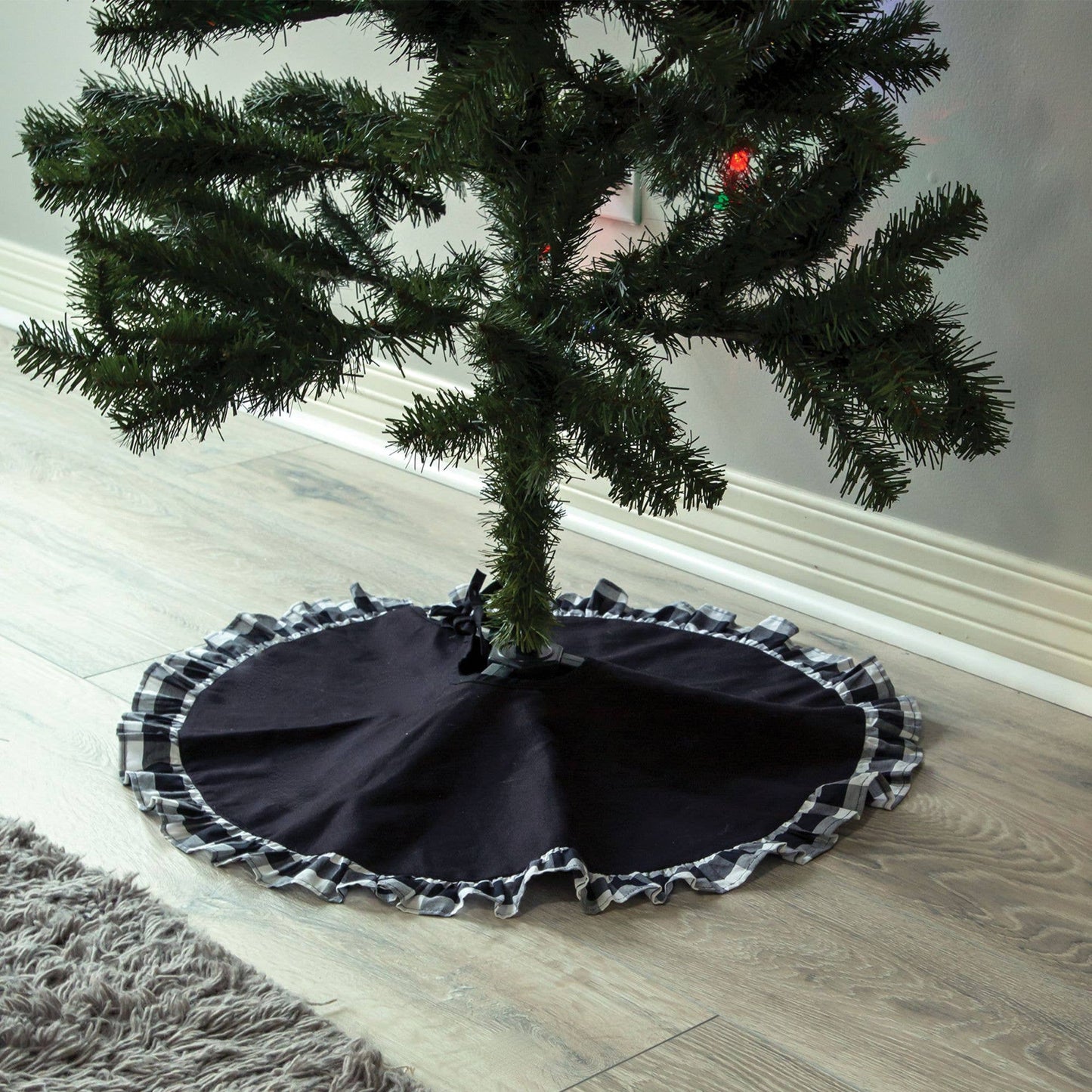 Black & White Buffalo Check Ruffle Tree Skirt - Medium/26"